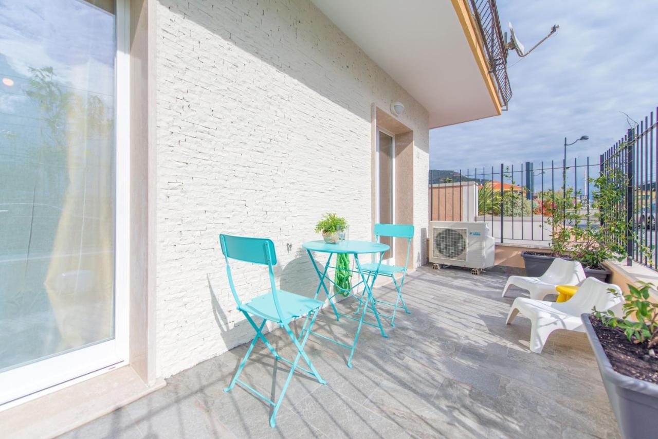 Babyaccommodation Family Comfort Ll Pietra Ligure Eksteriør billede